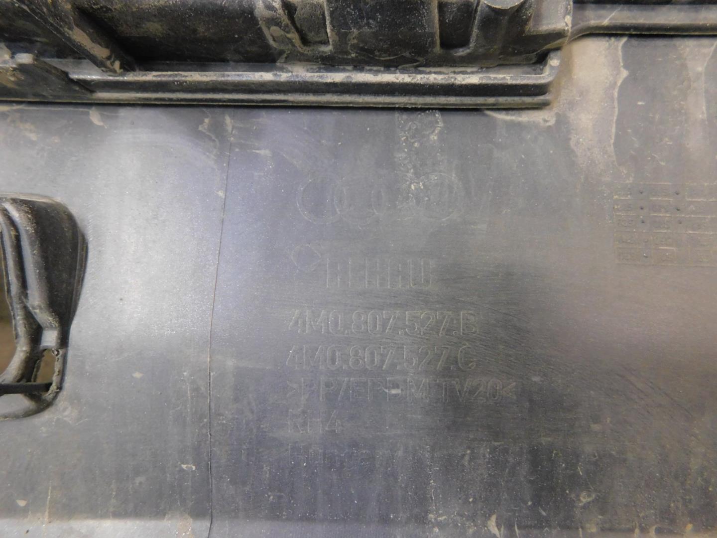 Бампер задний