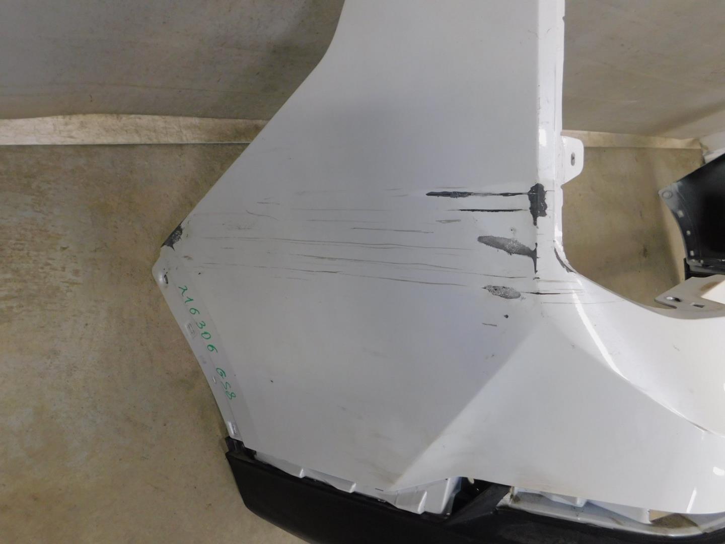 Бампер задний