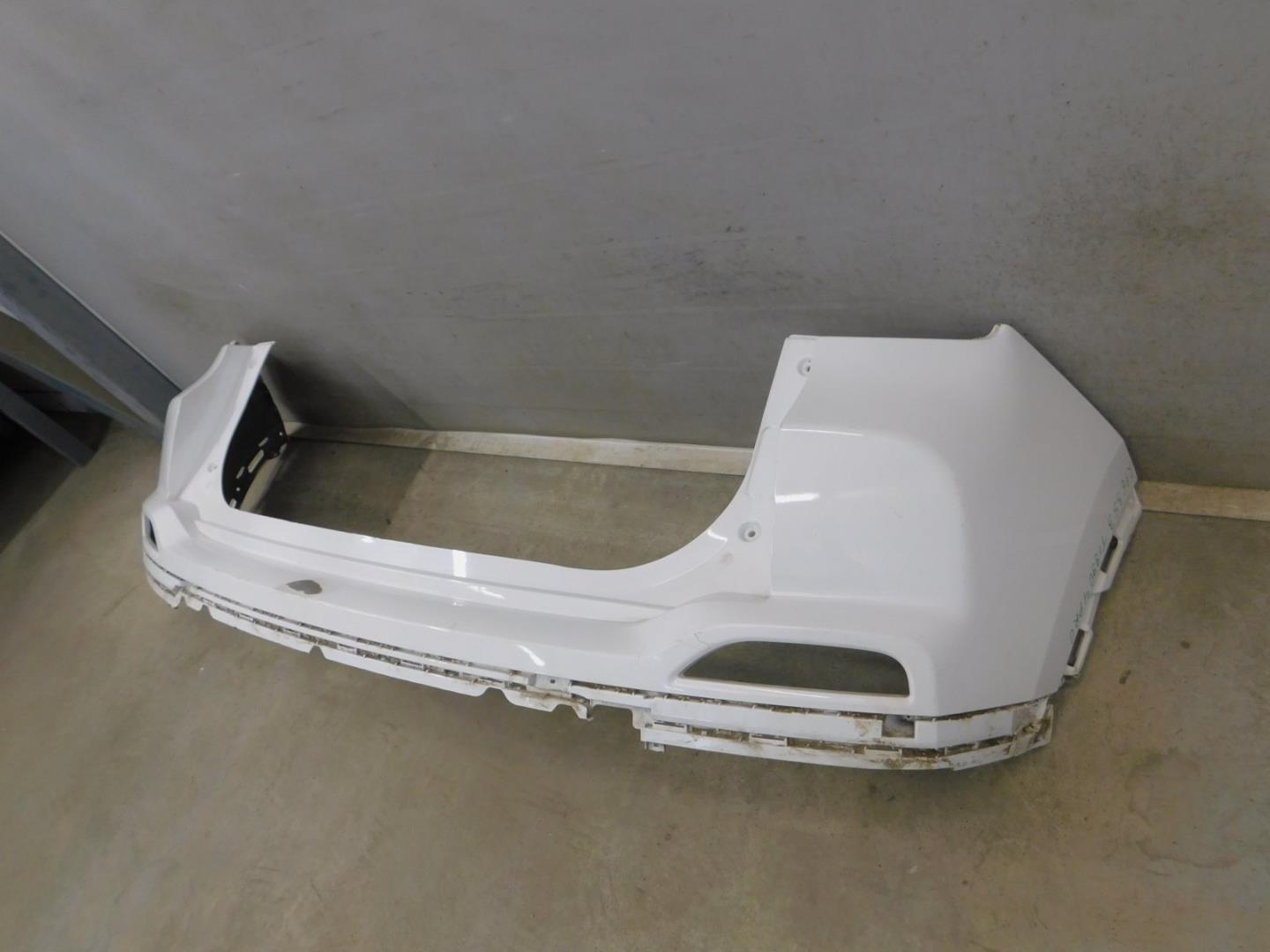 Бампер задний