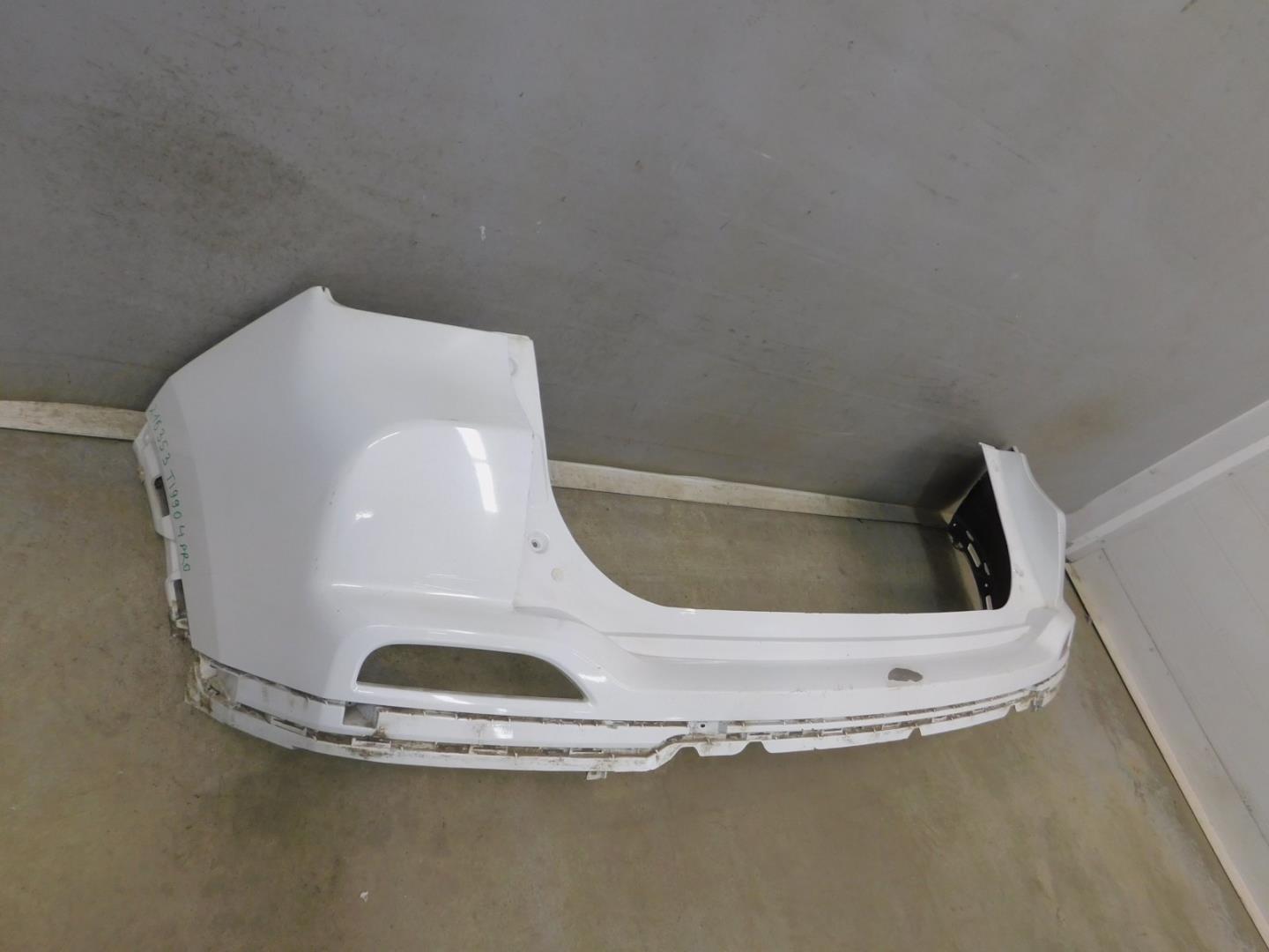 Бампер задний