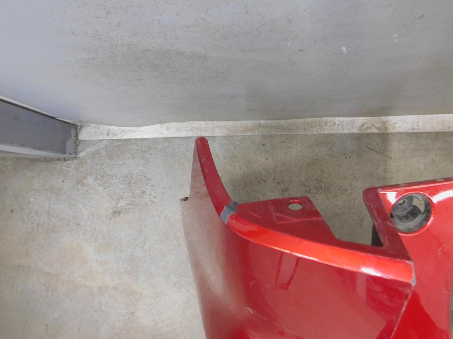 Бампер задний