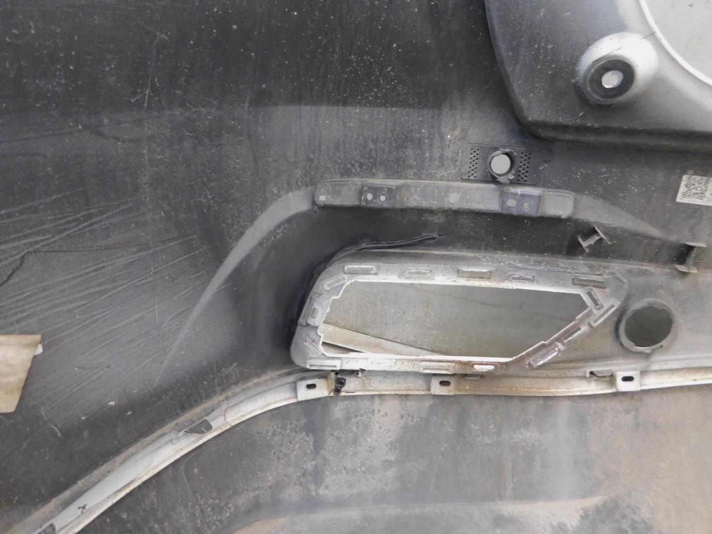 Бампер задний