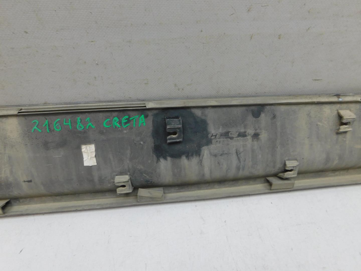 Накладка двери передней левой