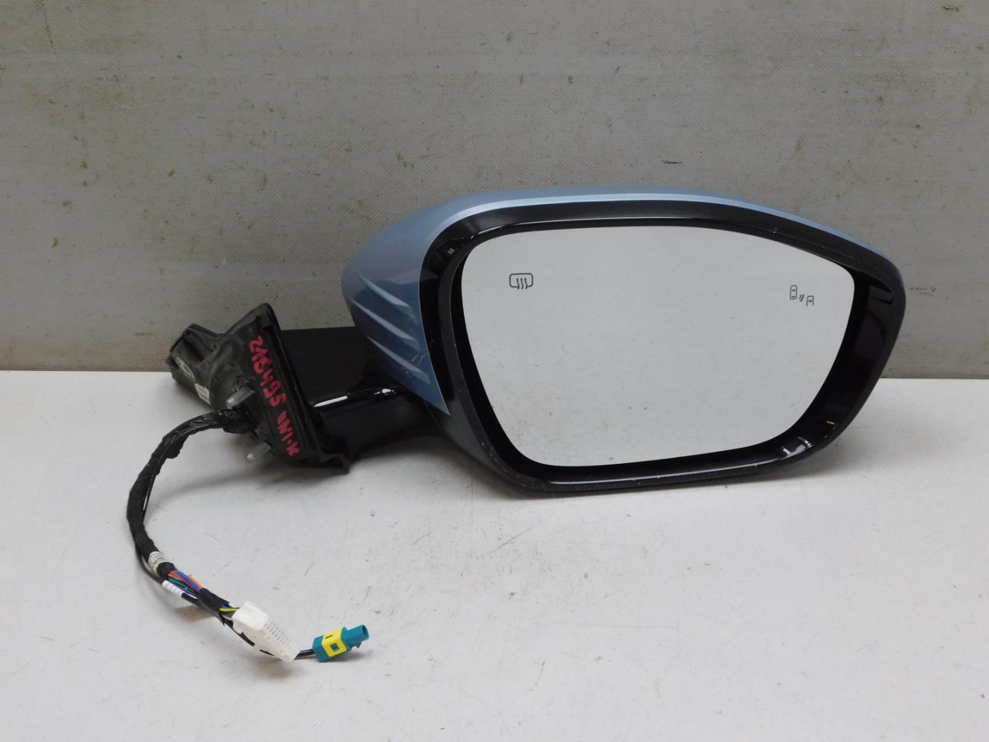 Зеркало правое электрическое