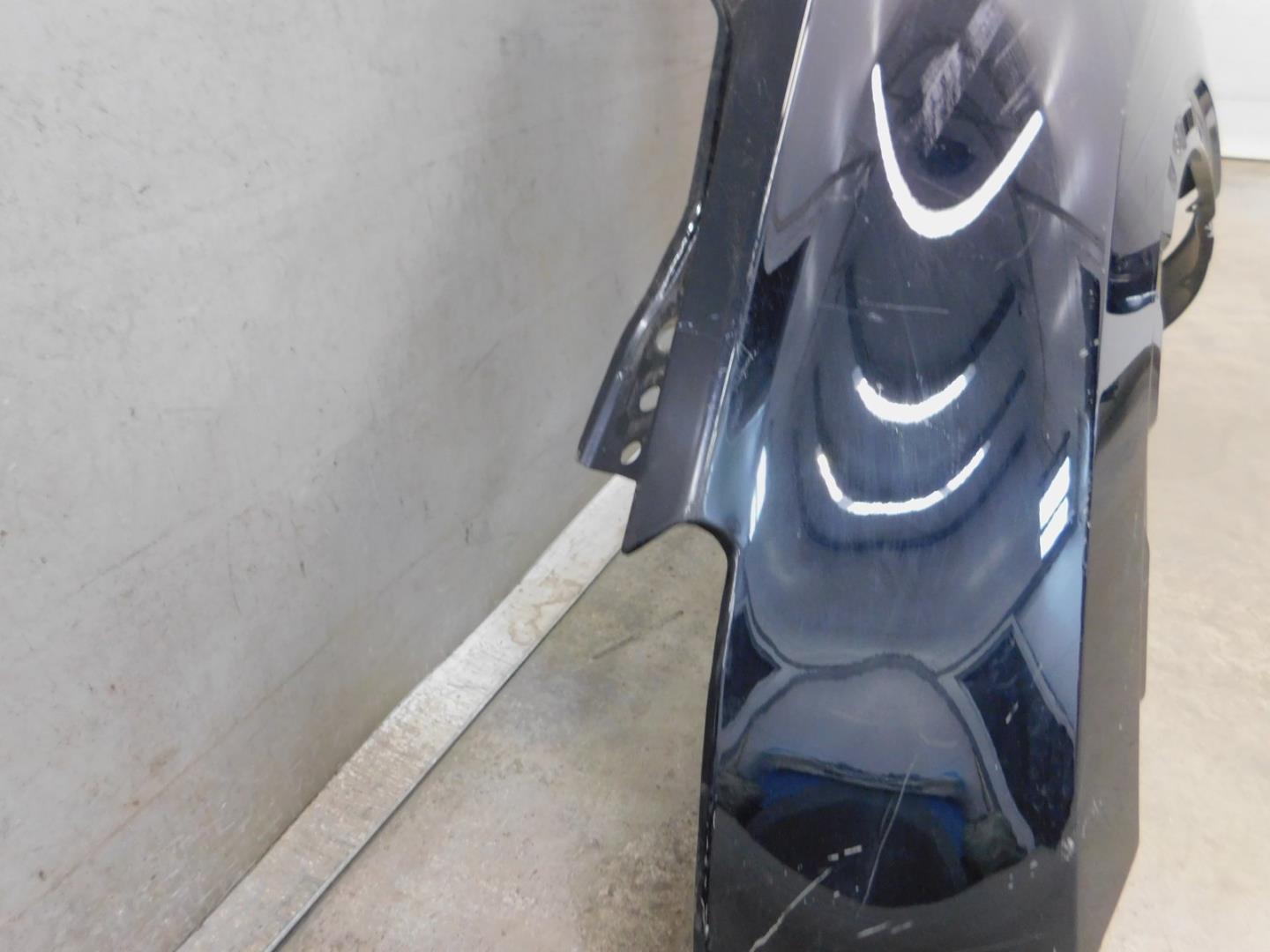 Крыло переднее левое