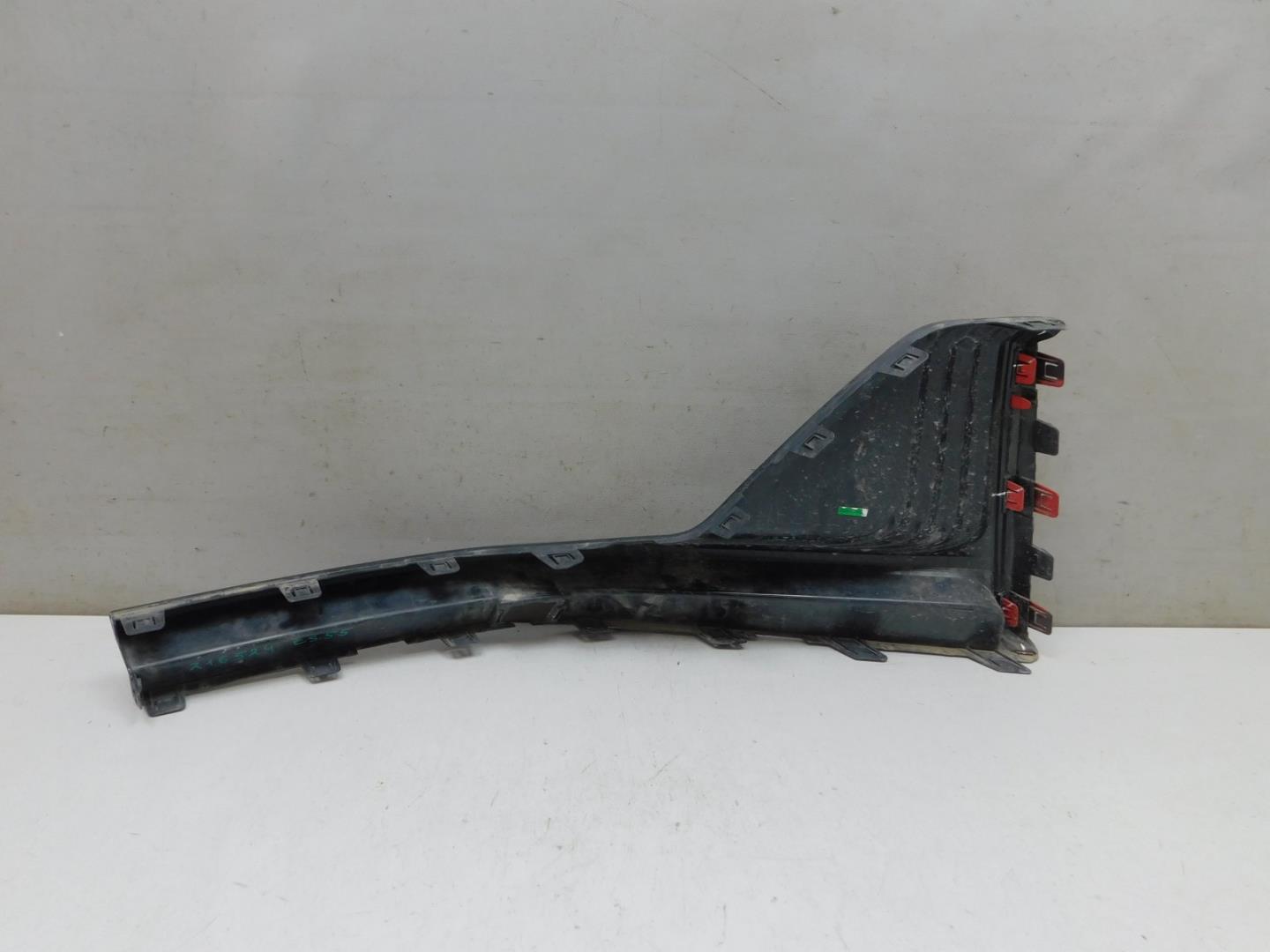 Накладка переднего бампера