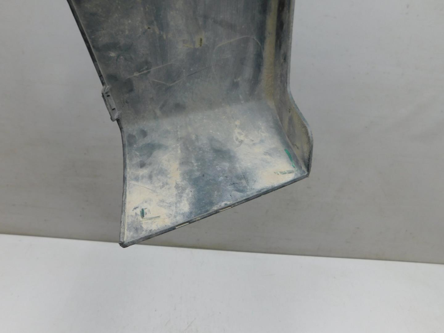 Накладка заднего бампера левая