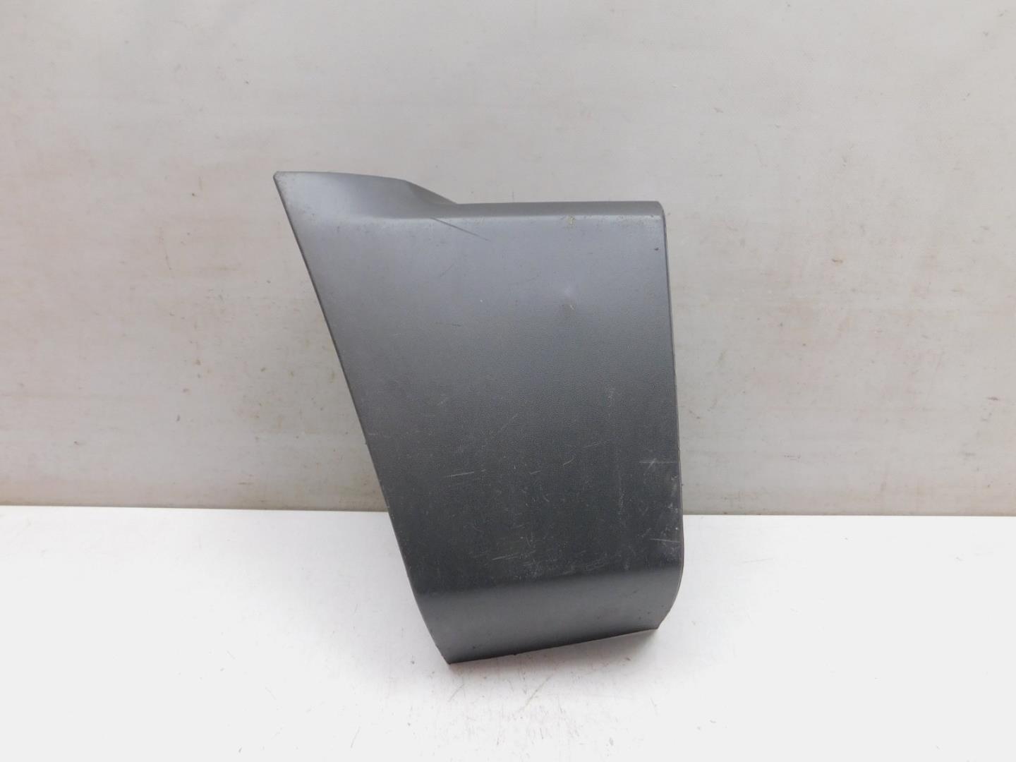 Накладка заднего бампера левая