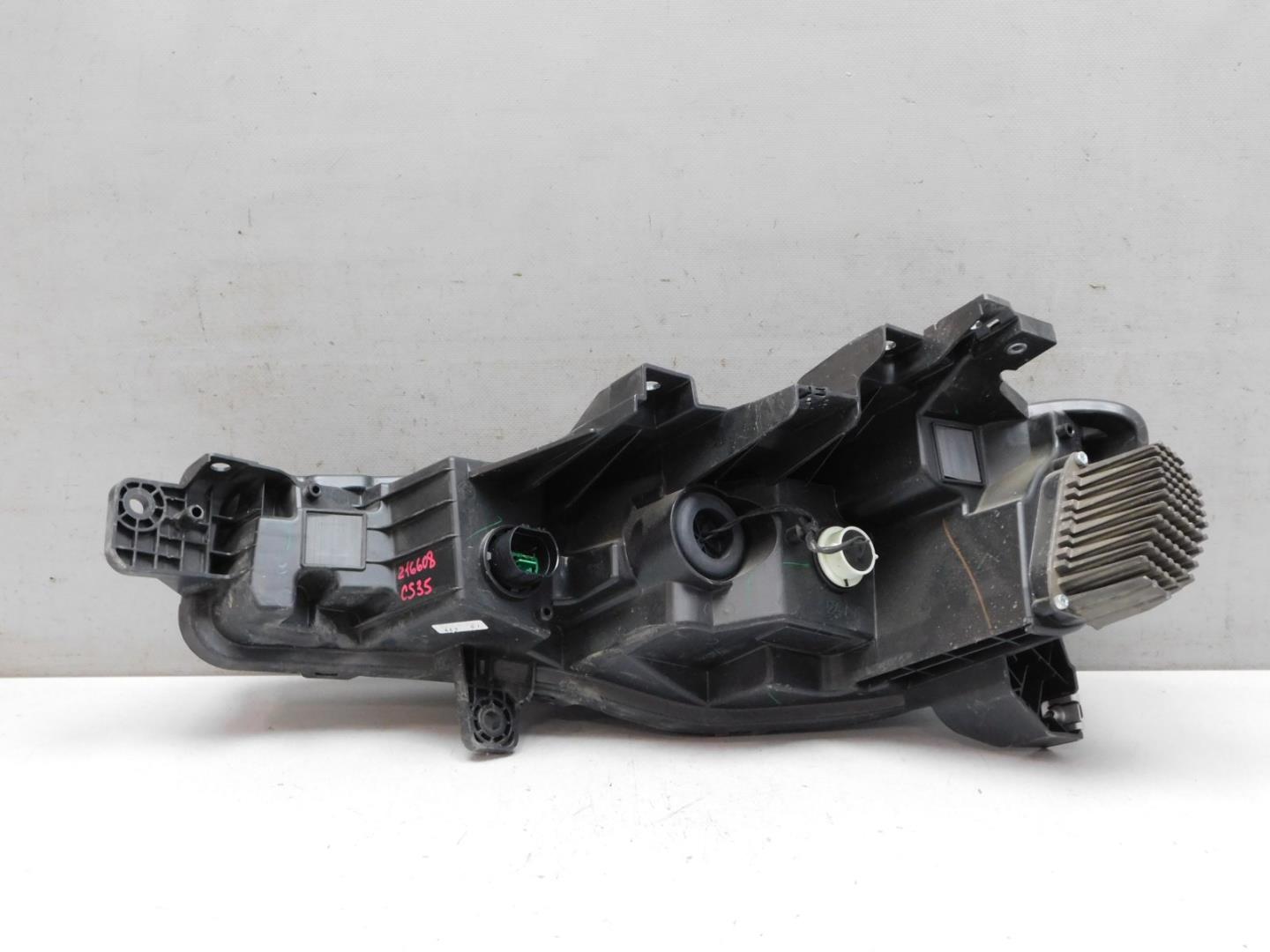 Габарит передний правый