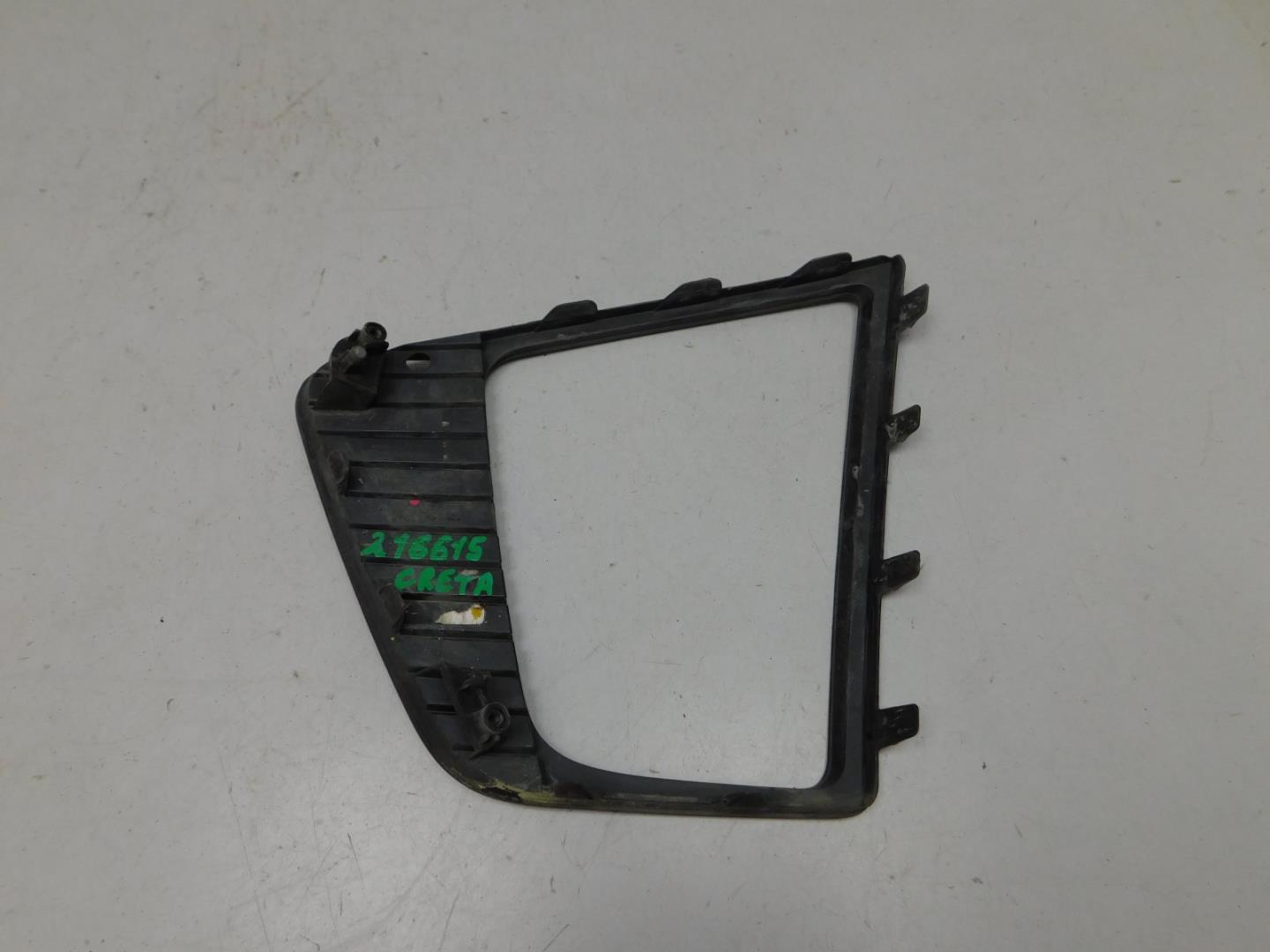 Решетка в бампер правая