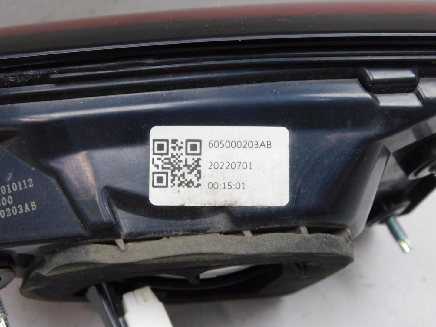 Фонарь задний внутренний левый