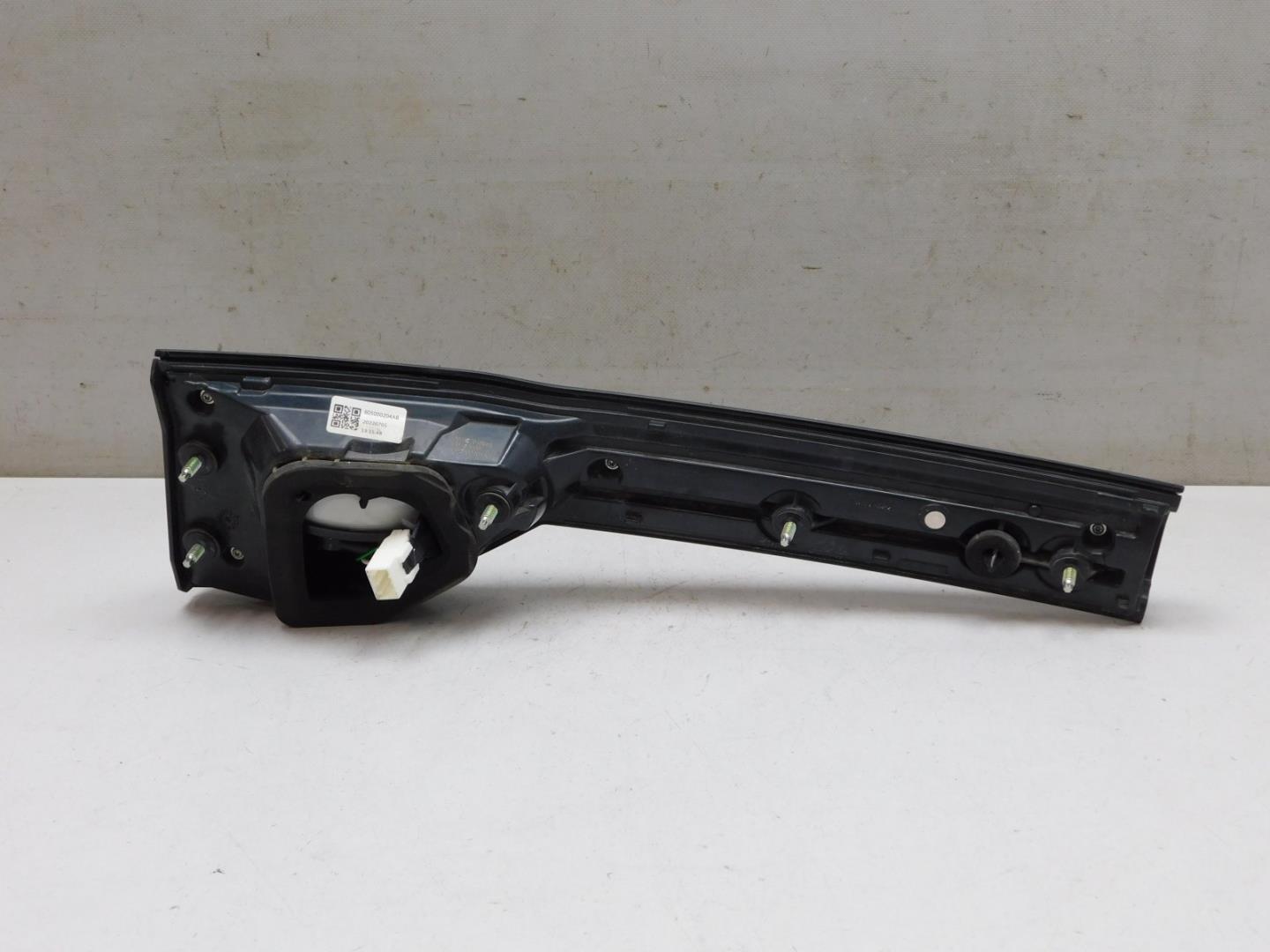 Фонарь задний внутренний правый