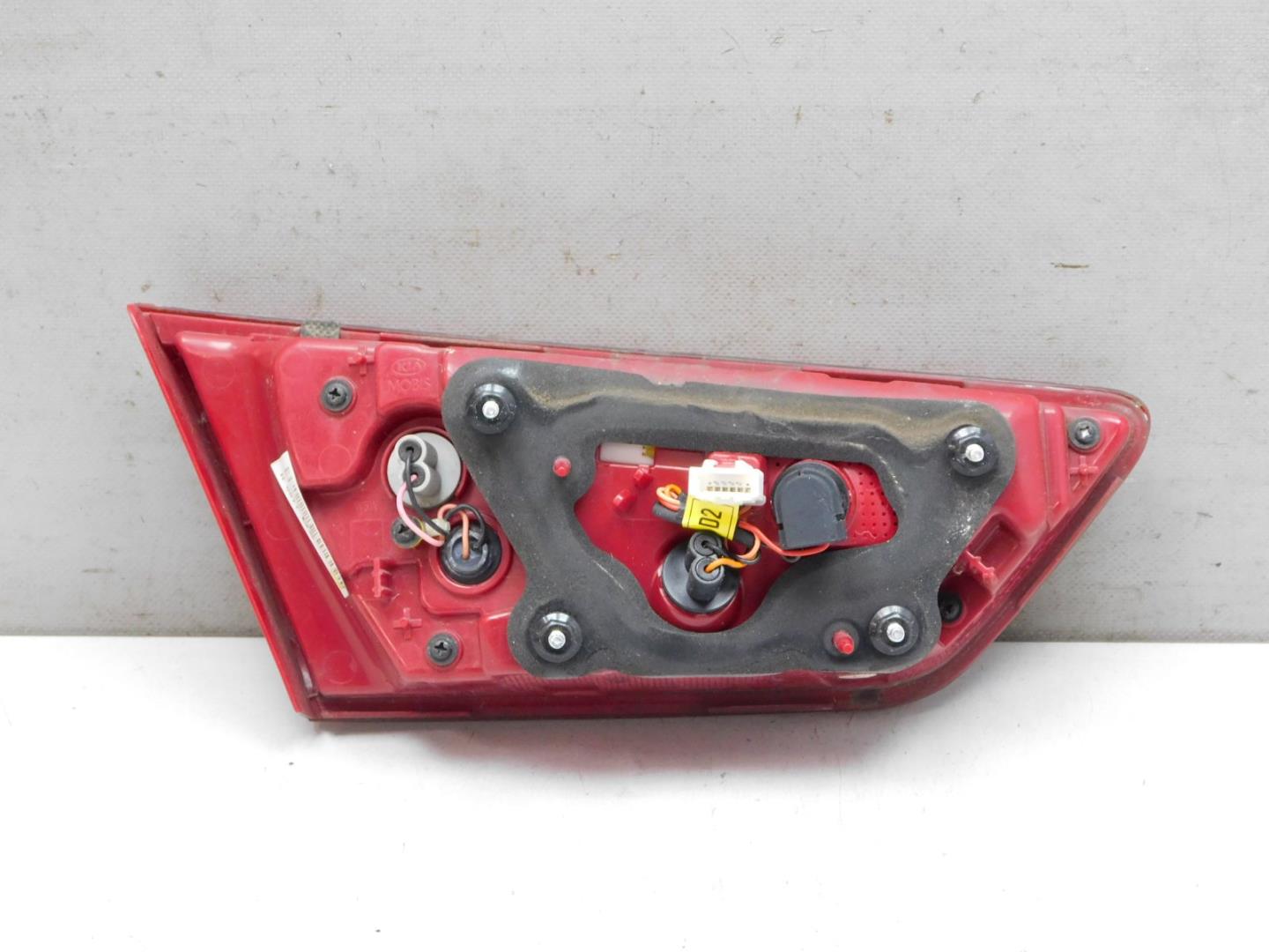 Фонарь задний внутренний правый