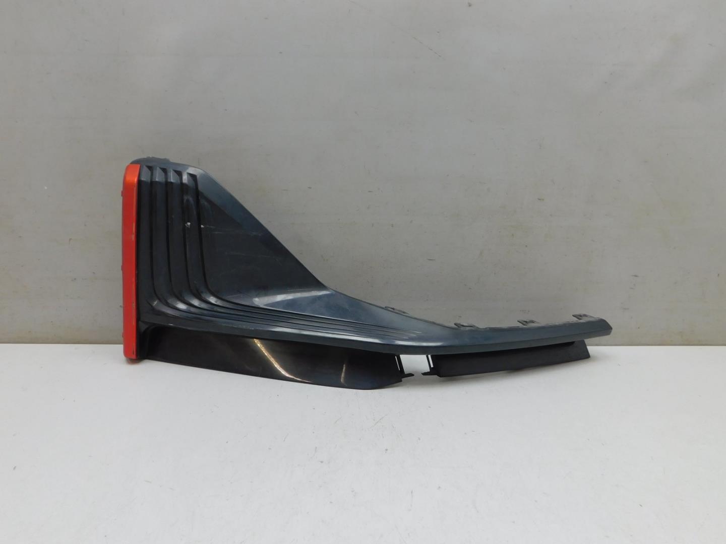 Накладка переднего бампера