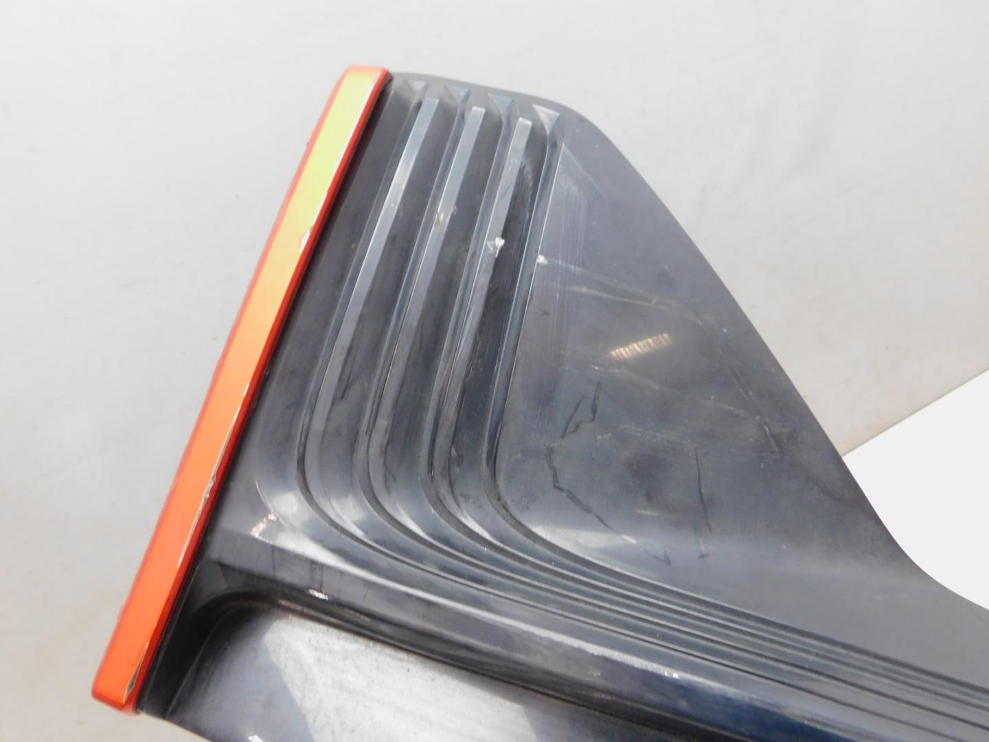 Накладка переднего бампера