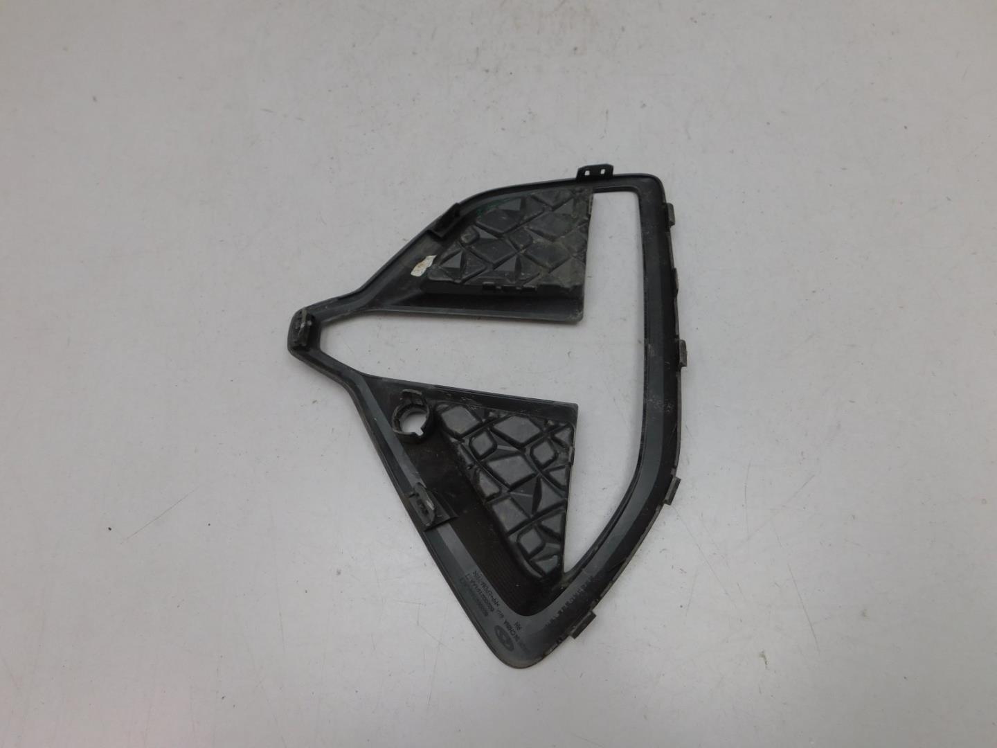 Решетка в бампер правая