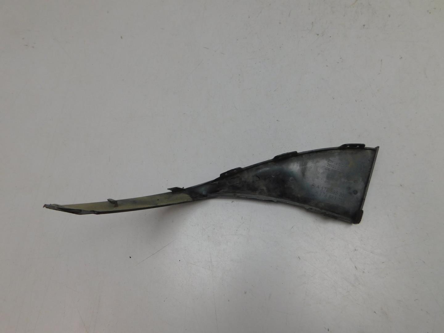 Накладка переднего бампера