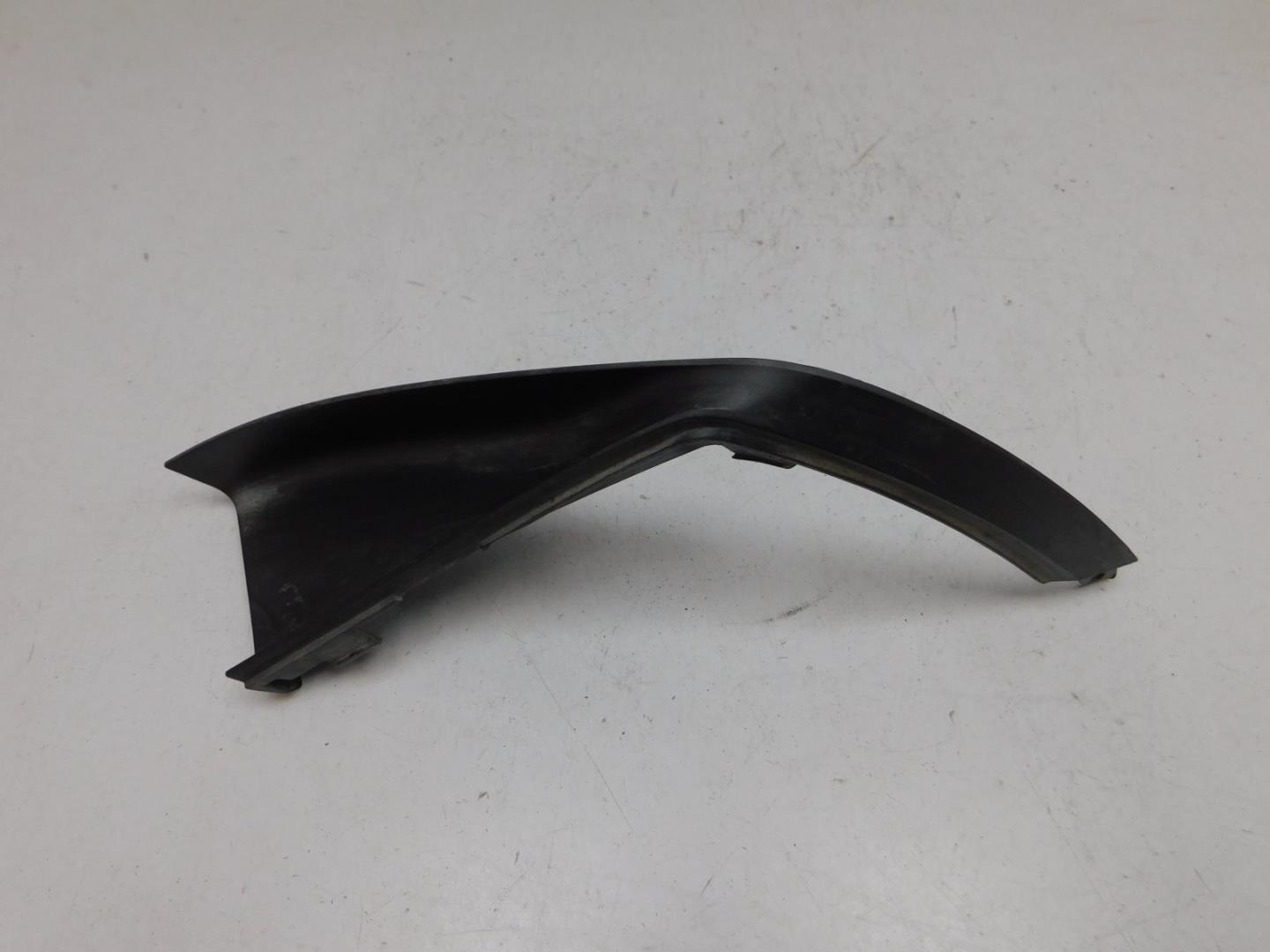 Накладка переднего бампера