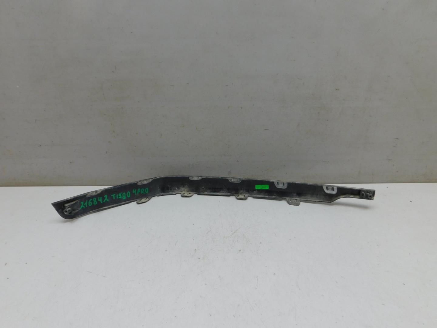 Накладка заднего бампера правая