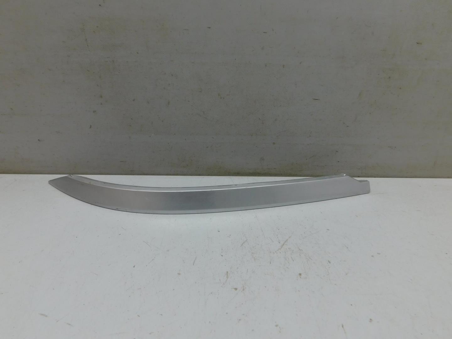 Накладка заднего бампера левая