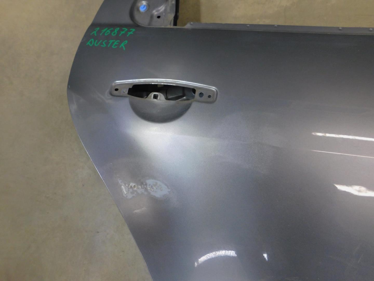 Дверь задняя правая