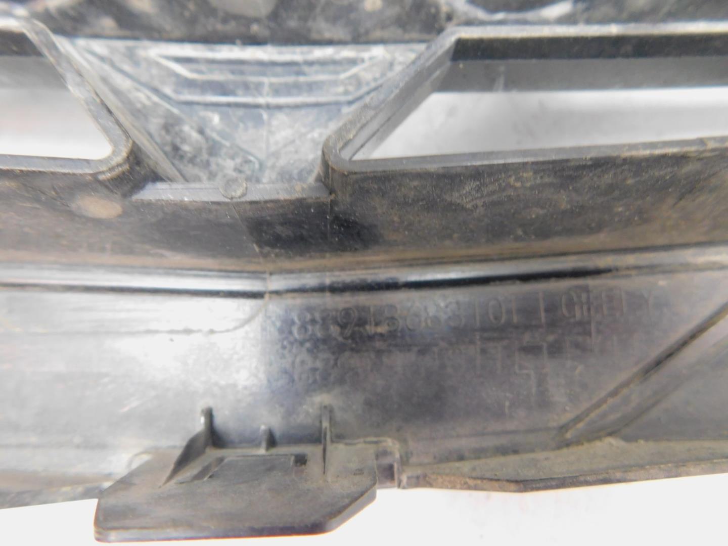 Решетка радиатора