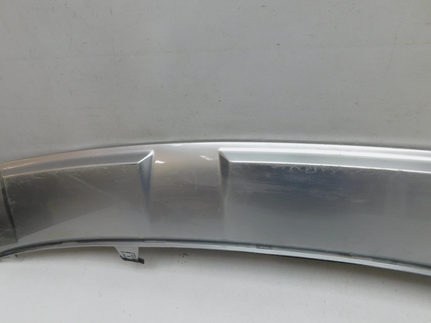 Накладка переднего бампера