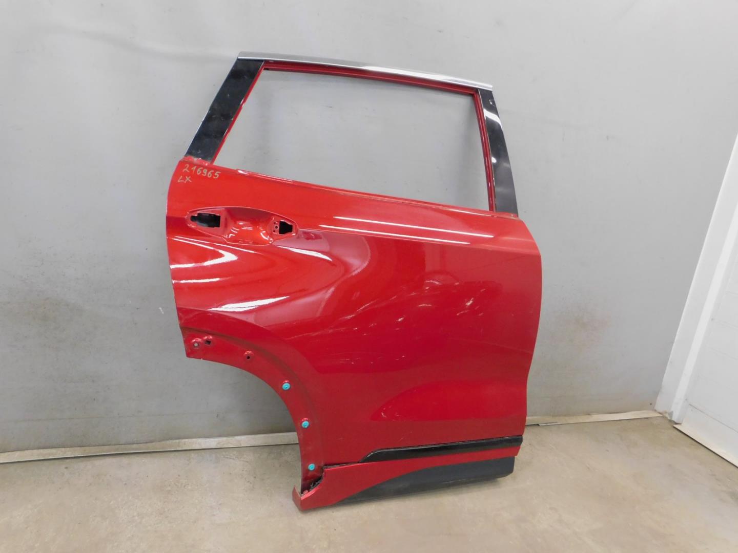 Дверь задняя правая