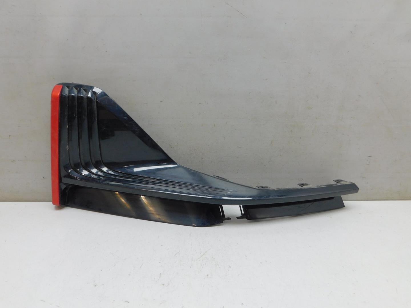 Накладка переднего бампера