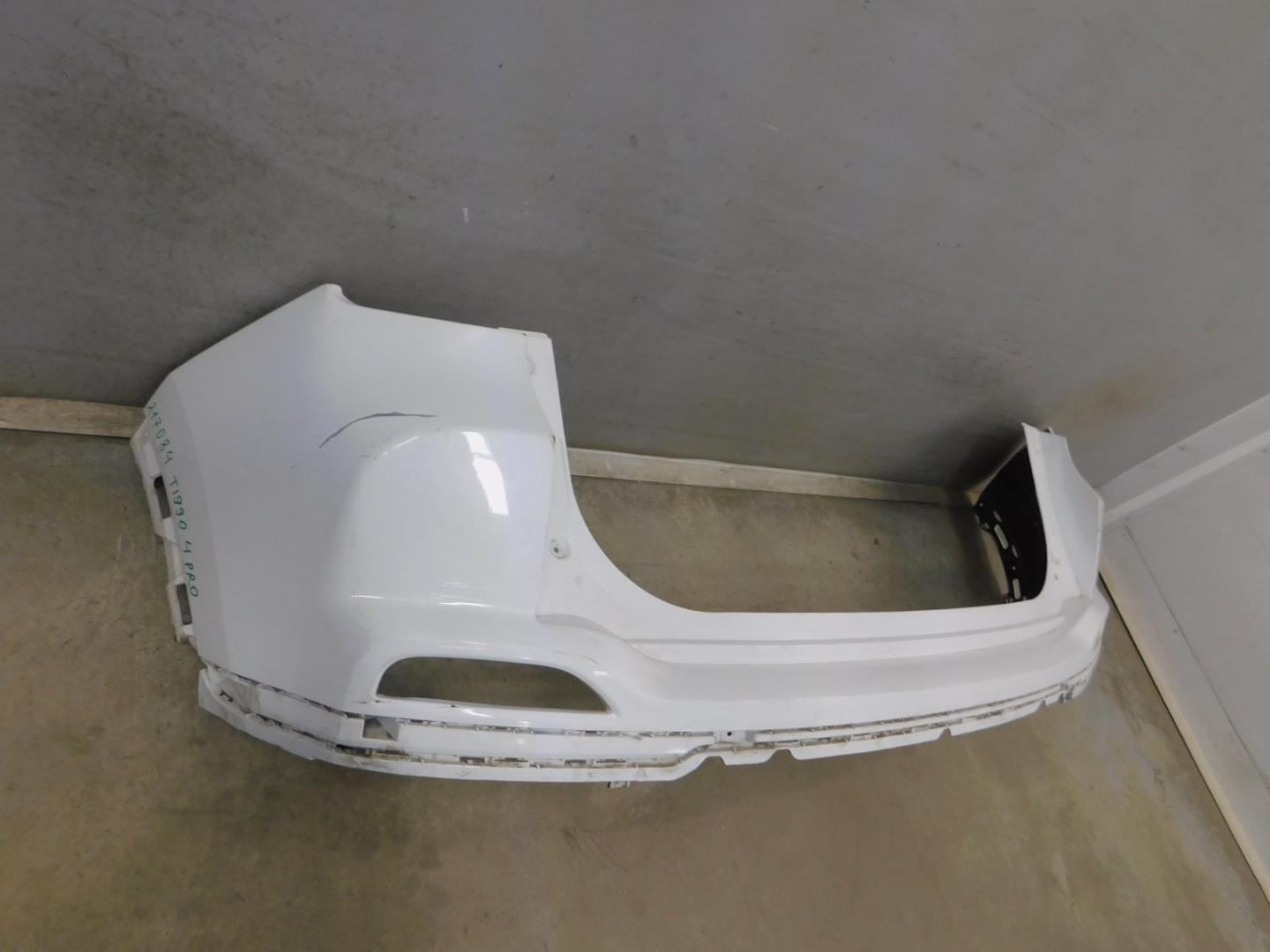 Бампер задний