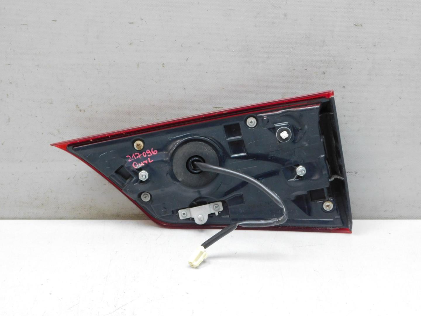 Фонарь задний внутренний левый