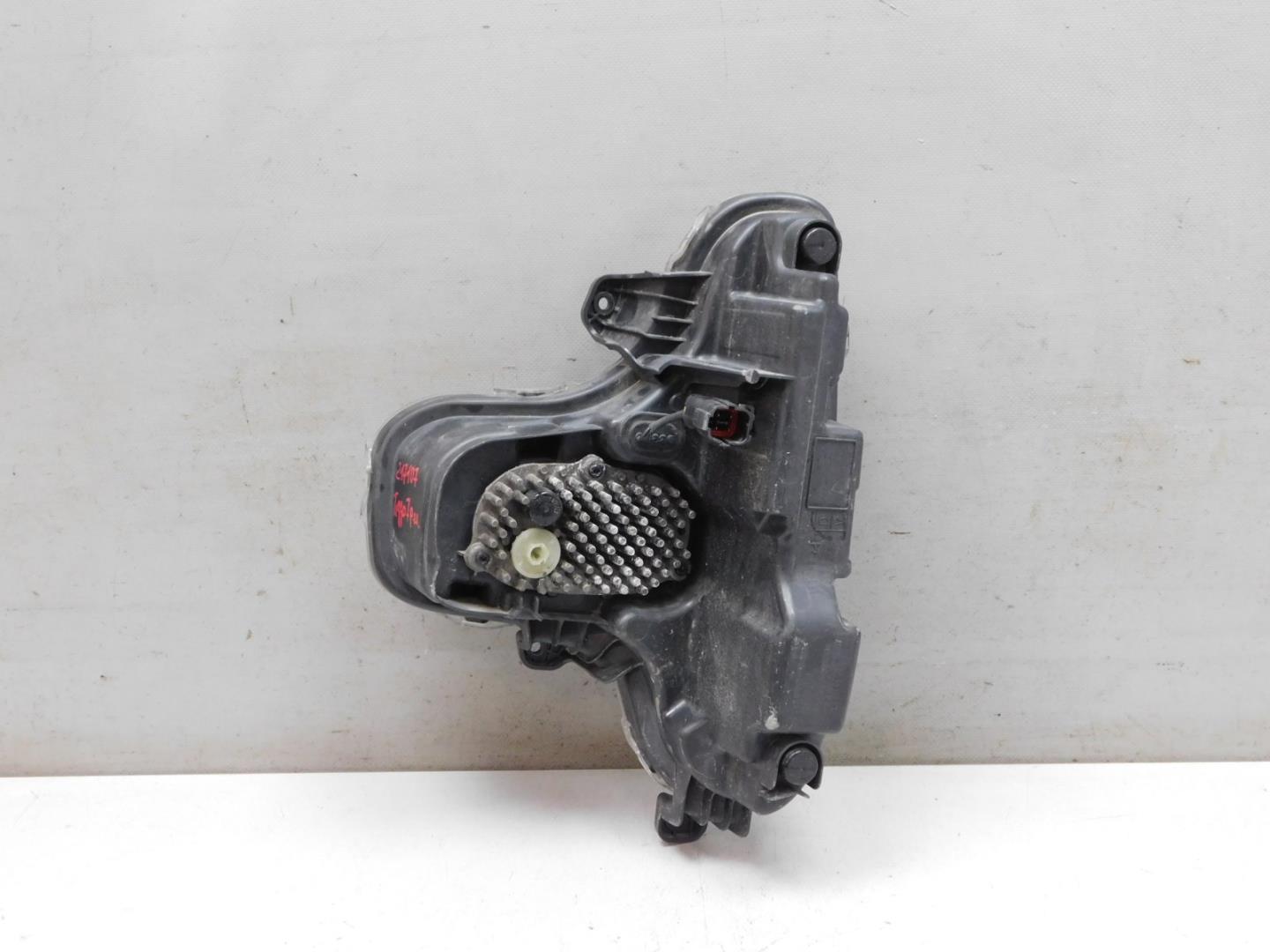 Габарит передний правый