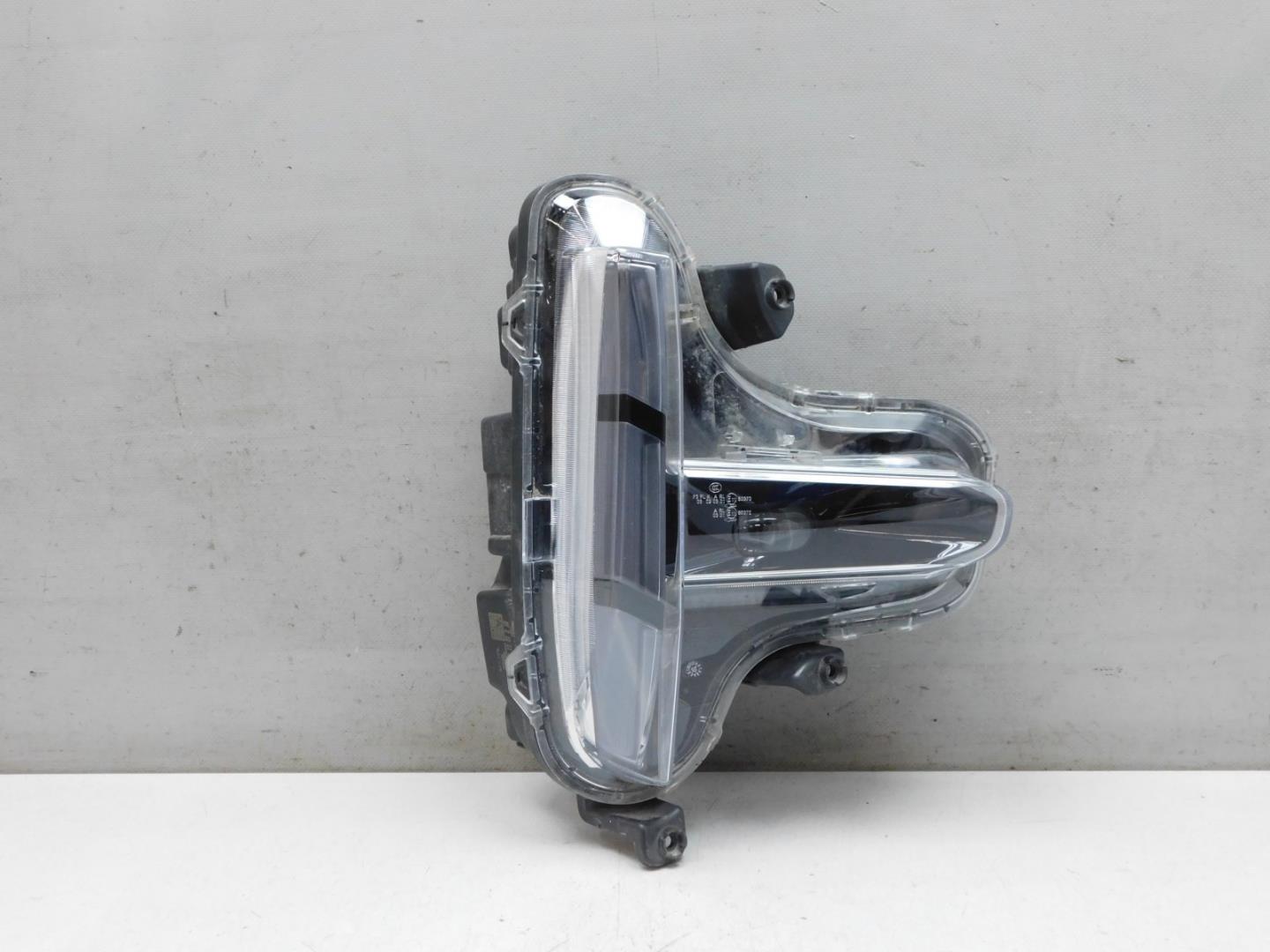 Габарит передний правый