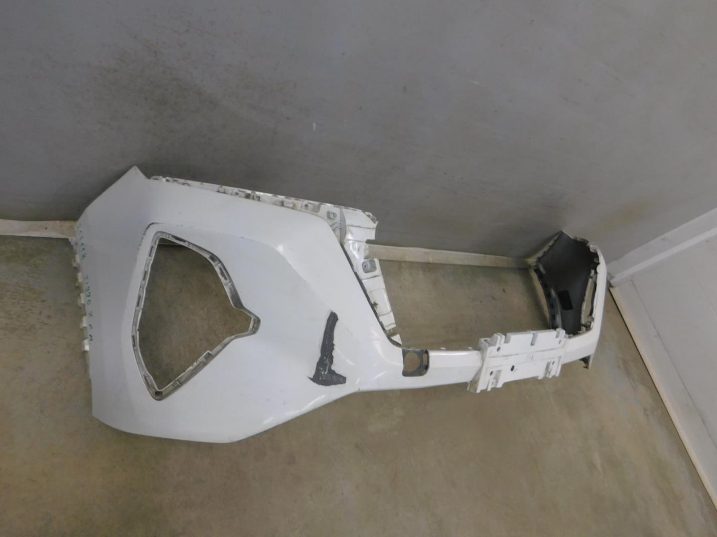 Бампер передний