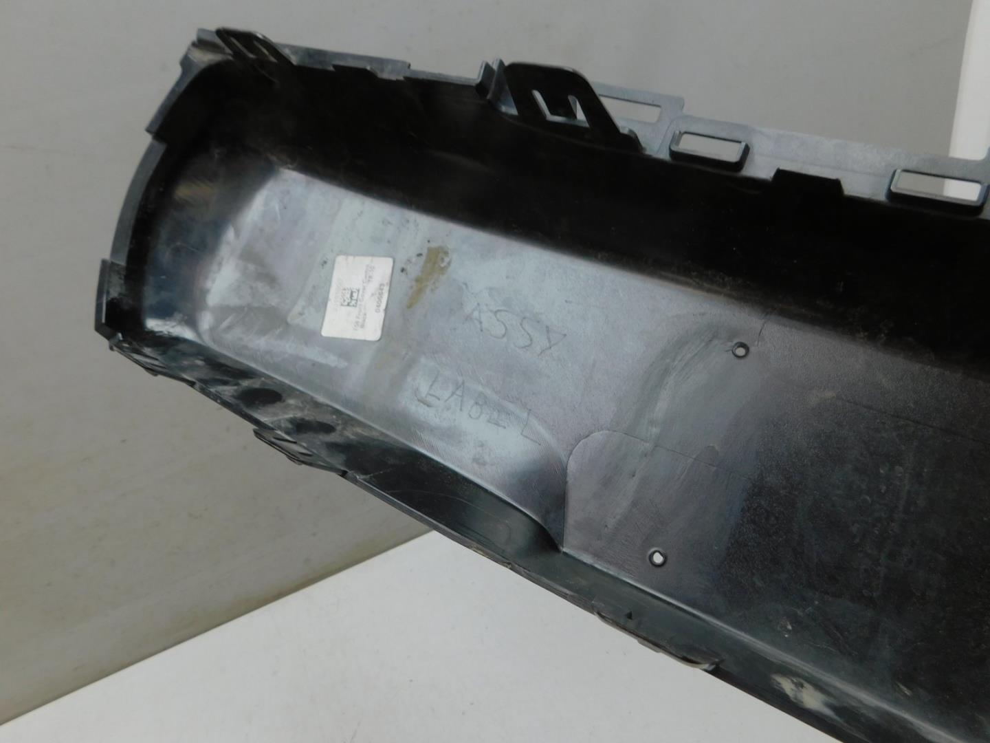 Накладка переднего бампера