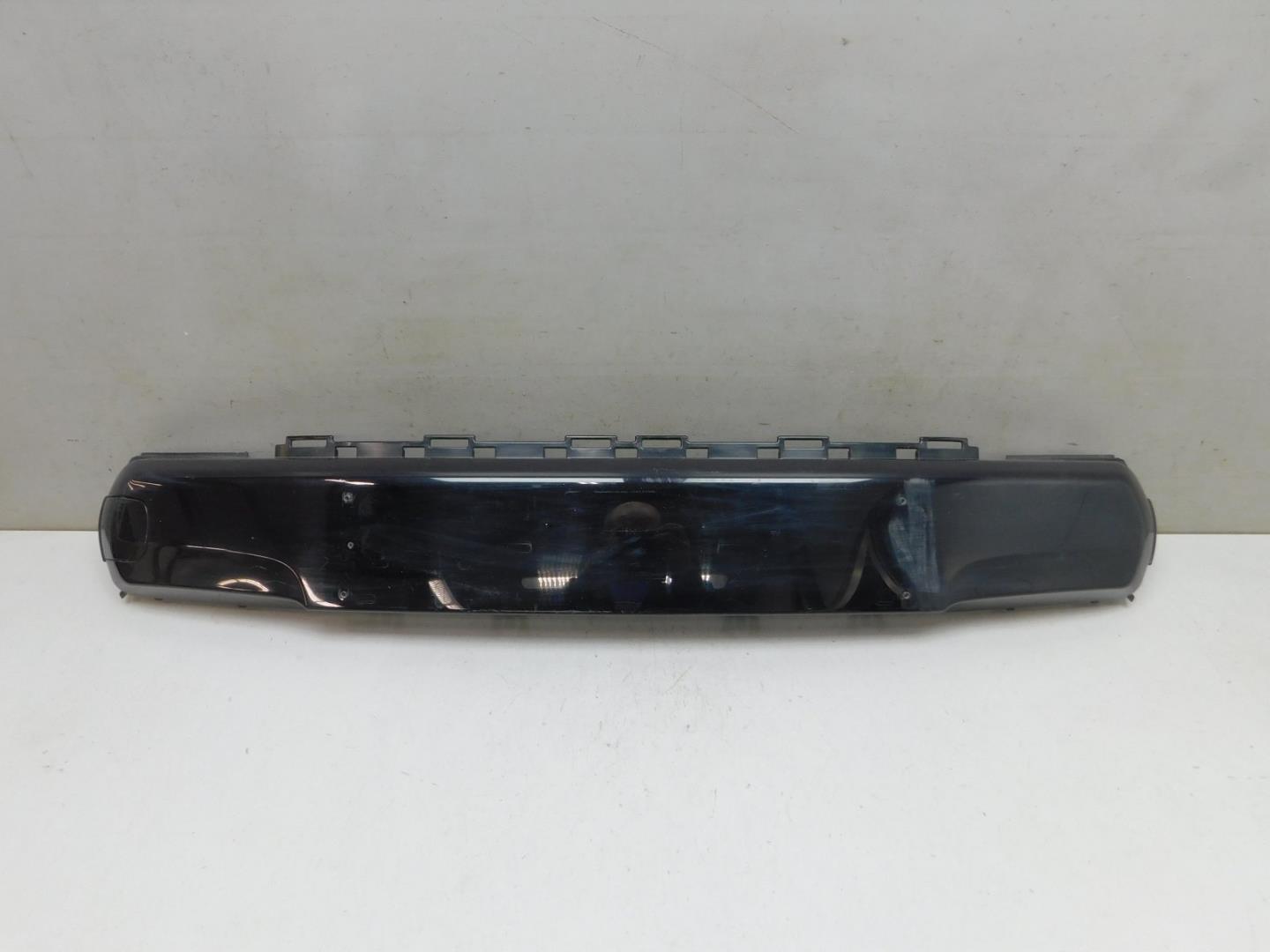 Накладка переднего бампера