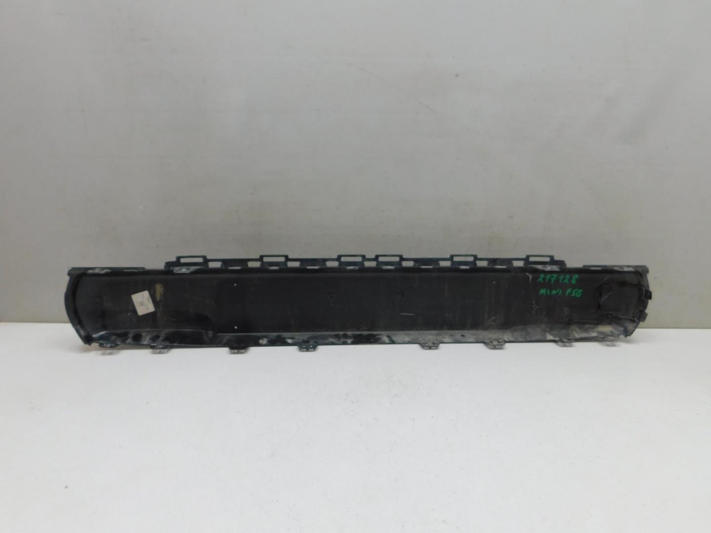 Накладка переднего бампера