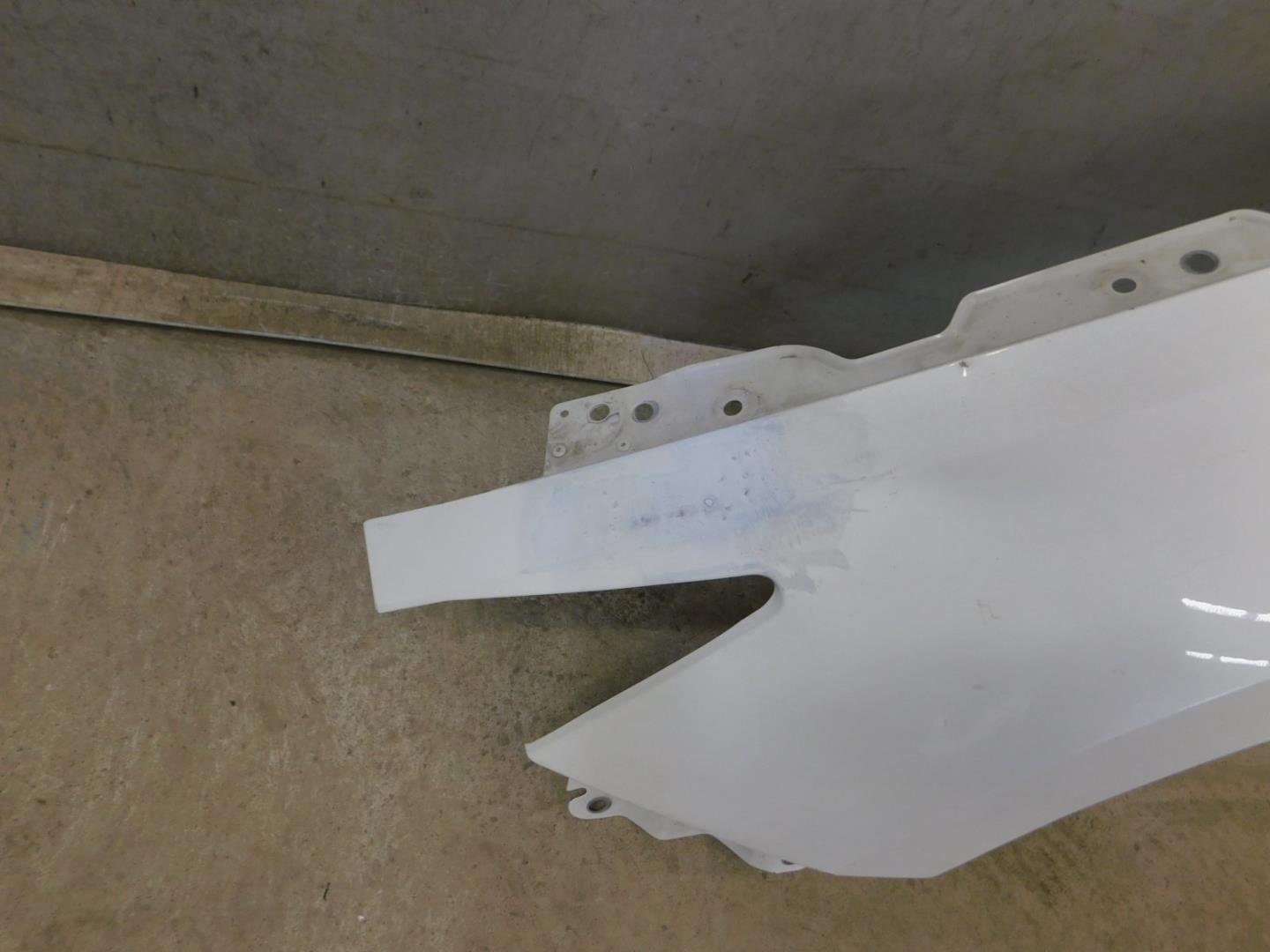 Крыло переднее левое