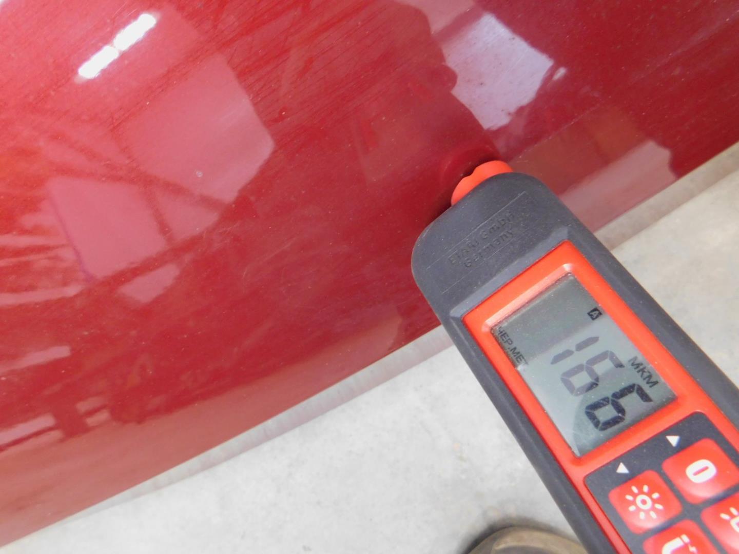 Дверь багажника