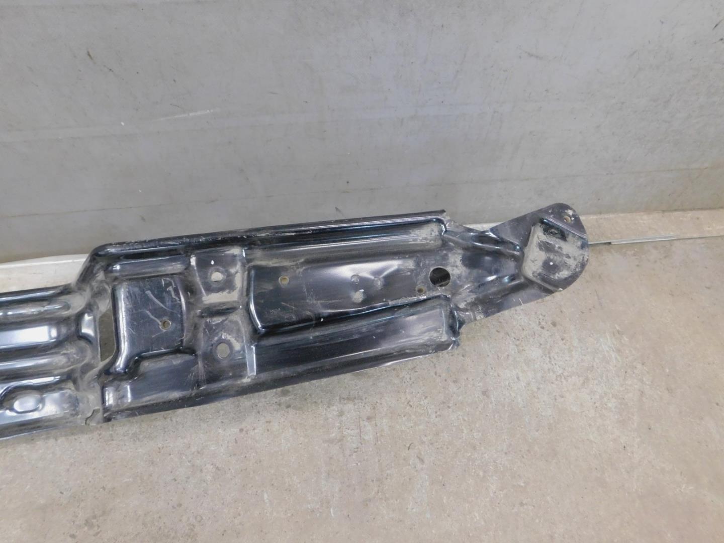 Усилитель заднего бампера