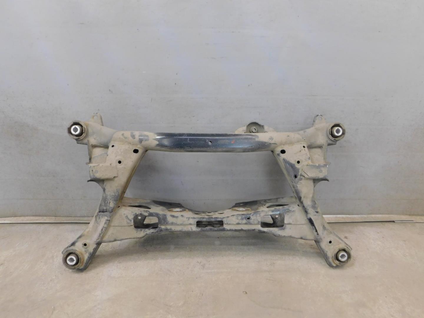 Балка задняя