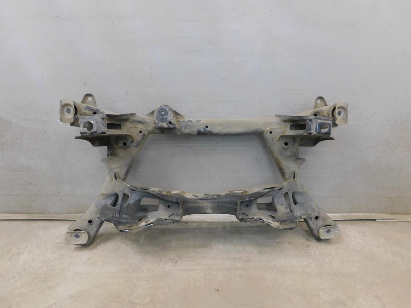 Балка задняя