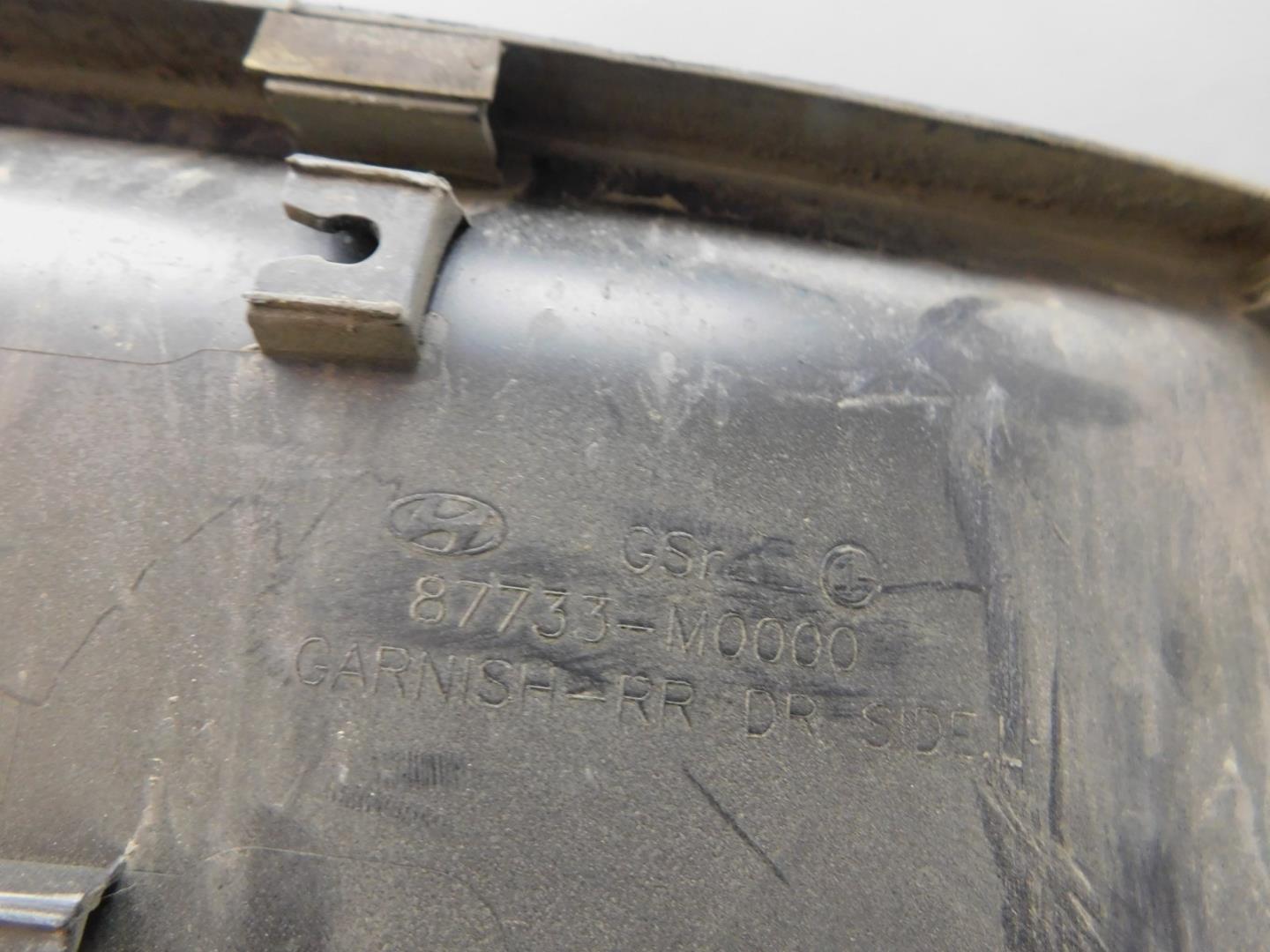 Накладка двери задней левой