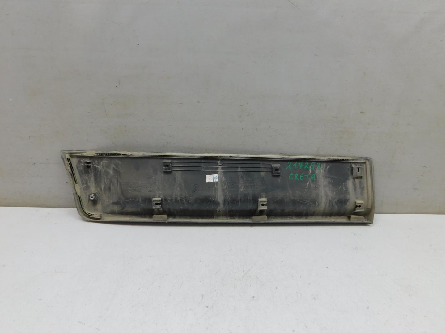 Накладка двери задней левой