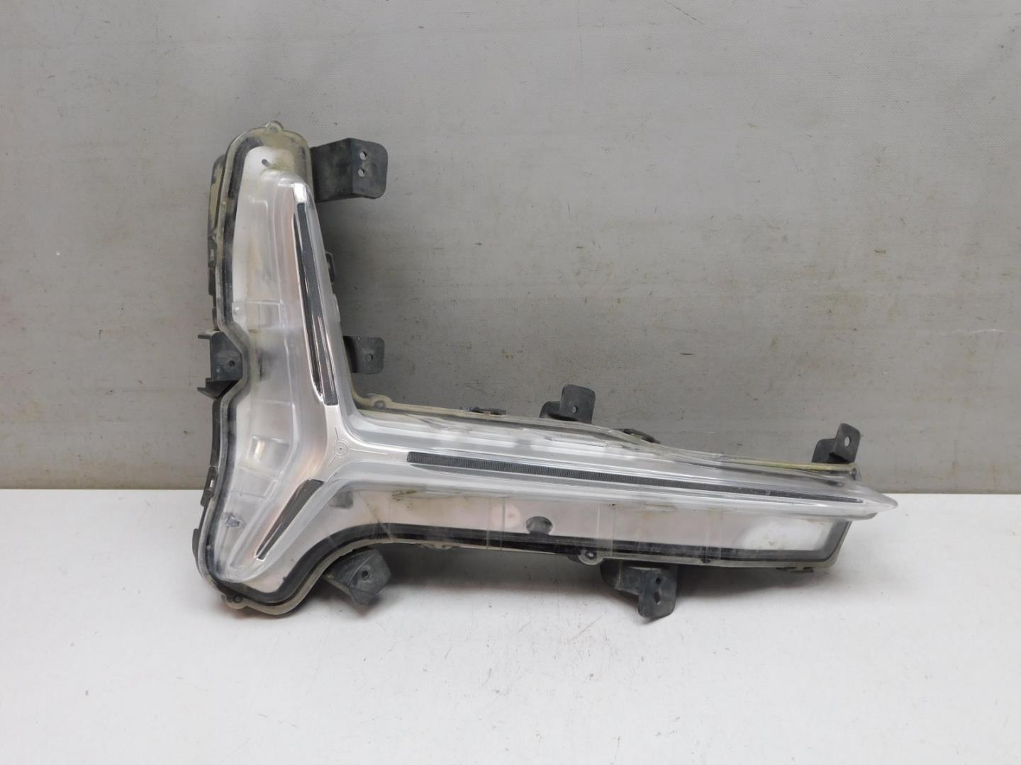 Габарит передний правый