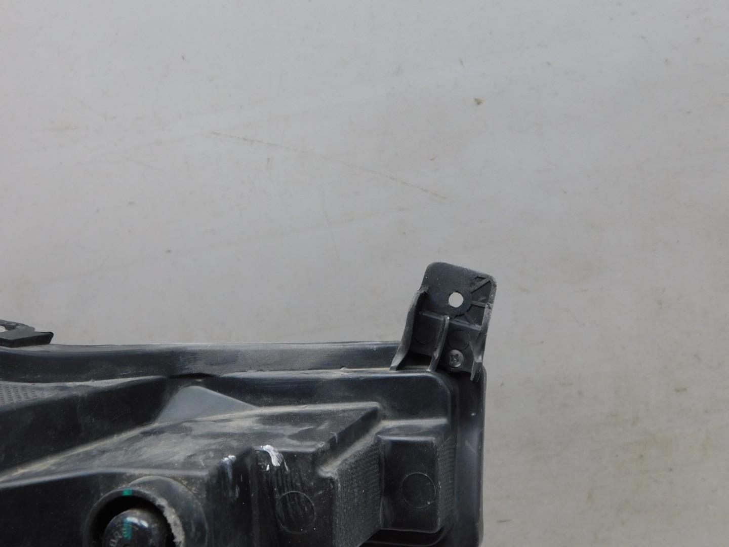 Габарит передний левый