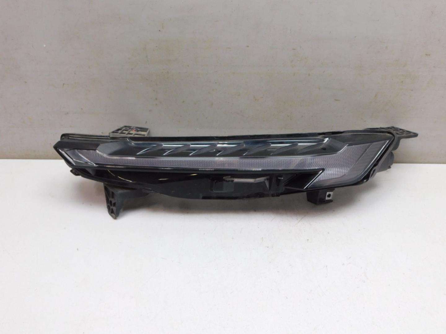 Габарит передний левый