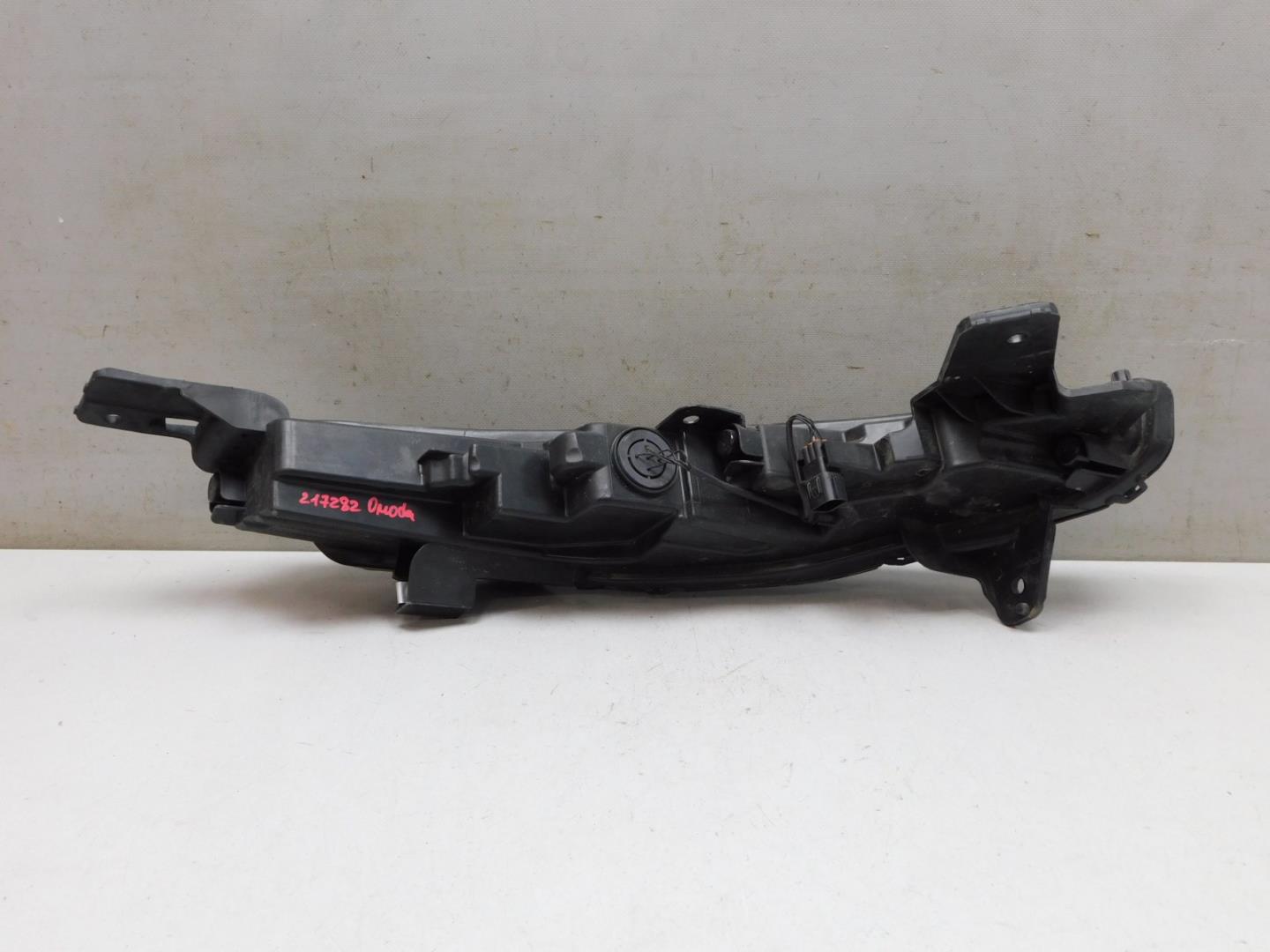 Габарит передний левый