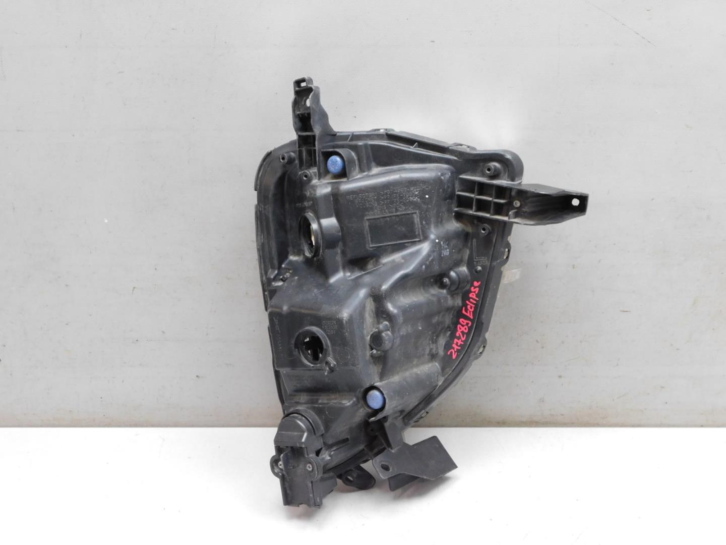 Фара противотуманная левая