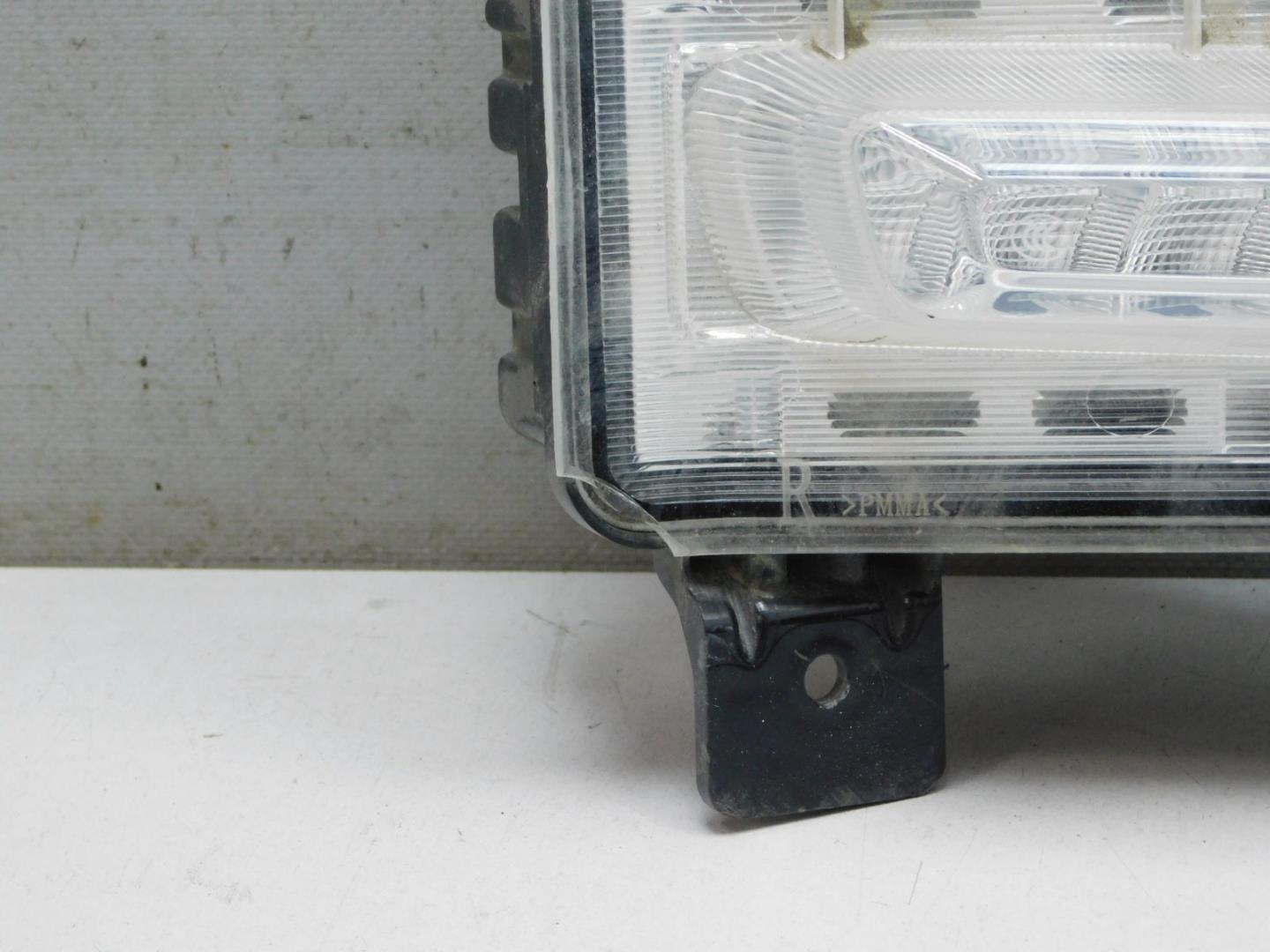 Габарит передний правый